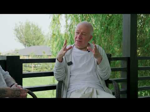 Видео: Почему мы страдаем? Шокирующая правда от Александра Хакимова. Интервью, снятое в ходе фестиваля БД25