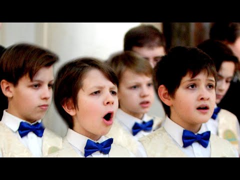 Видео: 06. Трисвятое (напев Пюхтицкого монастыря).