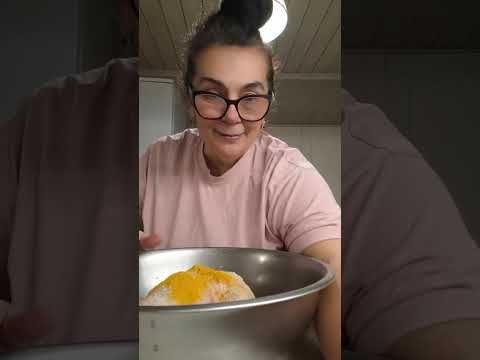 Видео: АППЕТИТНАЯ КУРИЦА С КАРТОШКОЙ ПО ДЕРЕВЕНСКИ.