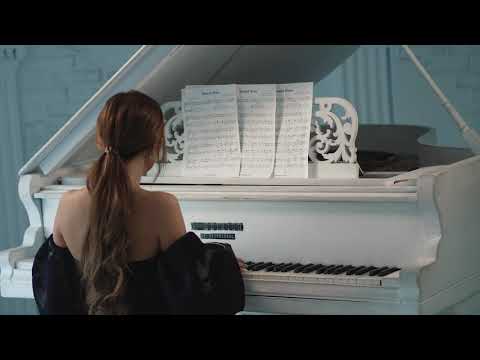 Видео: «Она не твоя» (Cover version)