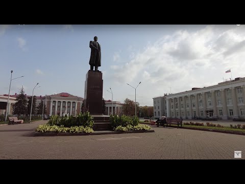 Видео: Small town Novokuibyshevsk 1000 km east of Moscow | Walking streets | Новокуйбышевск