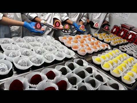 Видео: Уникальный клубничный моти! Вкусный клубничный моти фри по-корейски