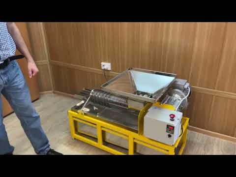 Видео: Пресс для отжима забруса "Медуница", 8-800-100-84-00 www.medunica.pro