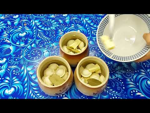 Видео: Пельмени в горшочках в духовке