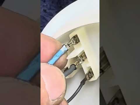 Видео: Ниссан Теана ,замена бензонасоса ! замена фильтра бензо насоса ! замена моторчика !  Nissan Teana