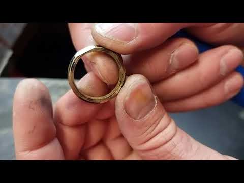 Видео: Ювелирное дело , небольшой процесс изготовления обручальных колец