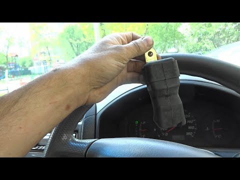 Видео: Замена реле вентилятора охлаждения радиатора двигателя на Mazda Demio