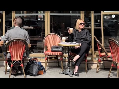 Видео: PARIS VLOG / Елисейские поля / LADUREE