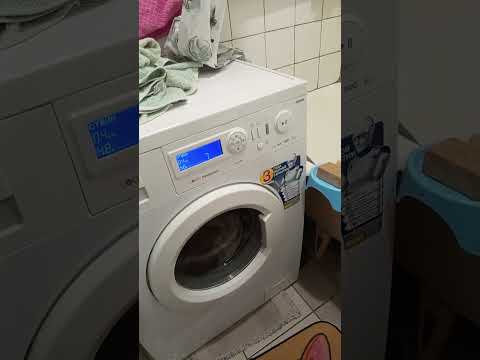 Видео: Полоскание отжим стиральной машины Атлант 50у106 5кг