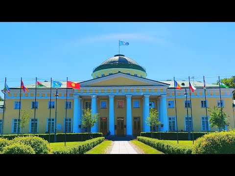 Видео: Экскурсия по Таврическому дворецу в Санкт-Петербурге