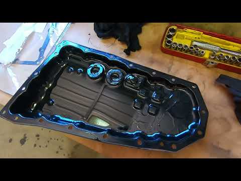 Видео: Обслуживание вариатора Mitsubishi ZK Outlander 2016 года, включая оба фильтра.