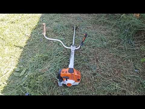 Видео: stihl fs 490C прёт без щитка по тяжёлой траве )).