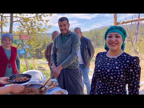 Видео: ТУРЦИЯ! Как живут люди В ГОРАХ? Сельская ЕДА! Жареное мясо, ШАШЛЫКИ, лепешки, халва! Гадали на кофе