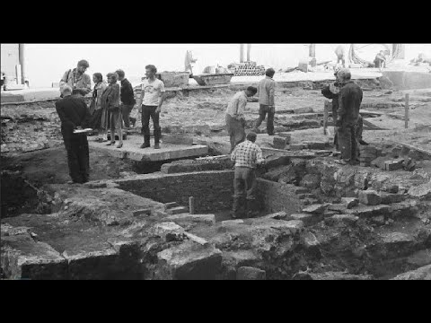 Видео: В Воронеже, под гранитной плитой, нашли странный саркофаг