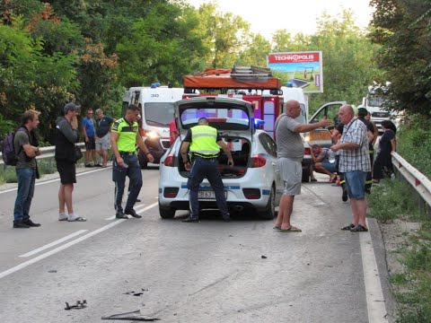 Видео: Дете загина в тежка катастрофа на пътя Русе-Бяла