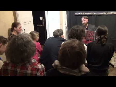 Видео: Как на море-океяне. Дума л гриб. Колядка. Маточкин. Tradition. Folklore. 전통. التقليد