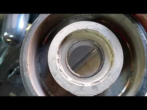 Видео: замена подшипника муфты кондиционера Мазда 3 Форд Фокус 2