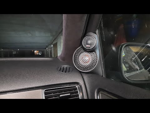 Видео: Трехкомпонентный комплект SQ звука на Touareg NF FL. Не дорого но результативно 💥💯👌
