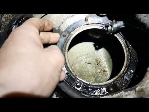 Видео: Как снять бензобак ваз 2110.