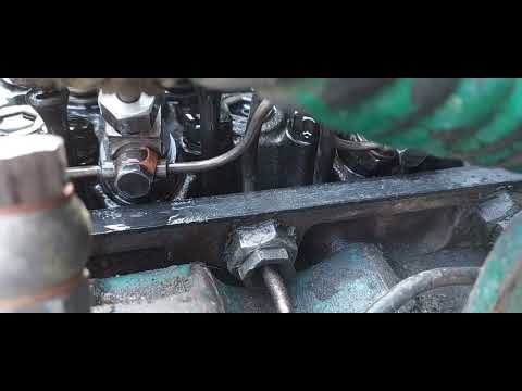 Видео: fuel in engine oil, солярка в моторном масле Ом 366 Мерседес 814-1524, увеличивается уровень масл
