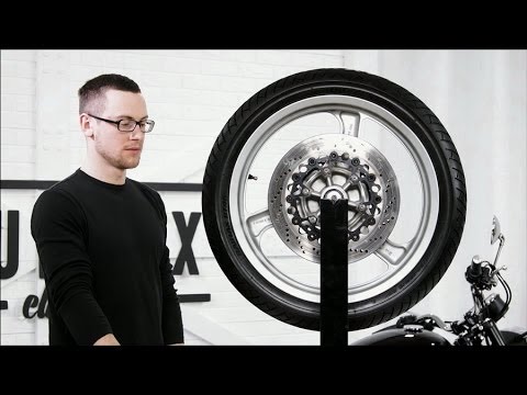 Видео: Балансировка Мото Колес - Wheel Balancing