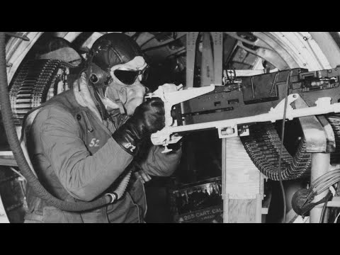 Видео: Как «неодобренный» трюк одного стрелка сделал американский B-17 почти пуленепробиваемым