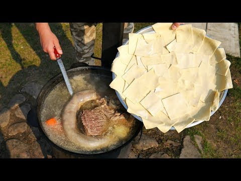 Видео: ЕТ АСУ БЕШБАРМАК В КАЗАНЕ НА КОСТРЕ