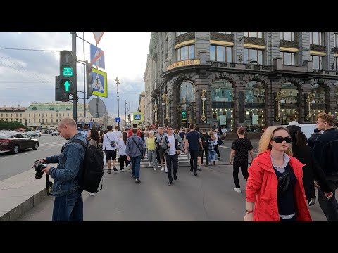 Видео: Невский проспект. Июль 2023.