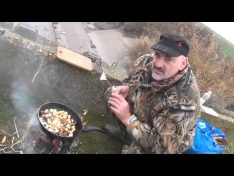 Видео: КАРТОШКА С САЛОМ И ЧАЙ НА ТЕЛЕГРАФНОМ СТОЛБЕ РЕЦЕПТ - СЮФ