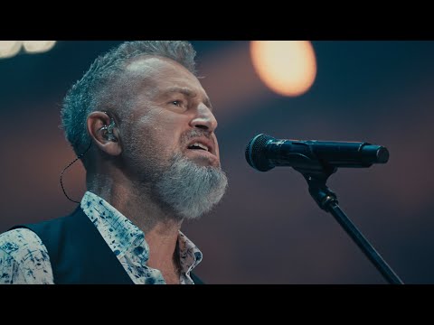 Видео: Леонид Агутин — Не уходи далеко (Концерт на ВТБ Арене)