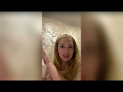 Видео: Чистка лица сахарной пастой.