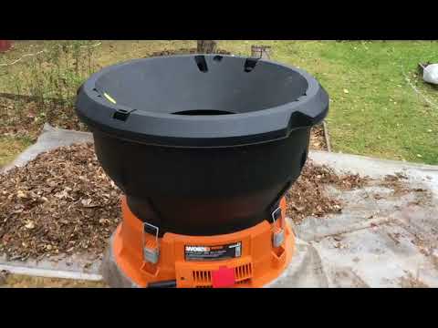 Видео: Измельчитель листьев Worx WG430E