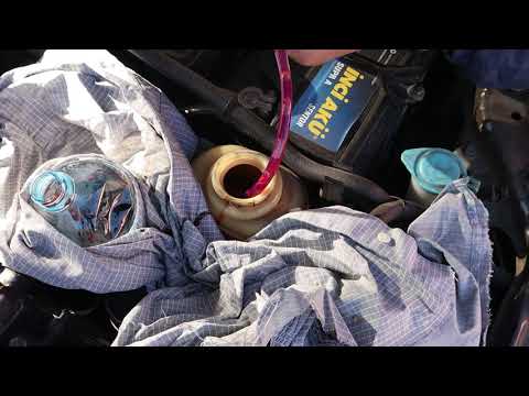 Видео: Гудит ГУР на холодную. Замена жидкости ГУР Chevrolet  Lacetti.