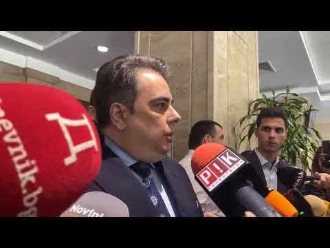 Видео: Асен Василев: Правителството е на Пеевски