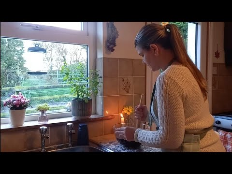 Видео: Преимущества спокойной загородной жизни | Простая и размеренная жизнь на ферме