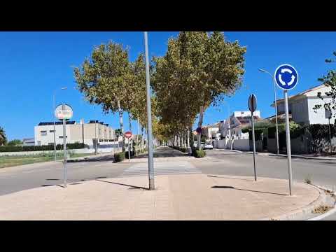 Видео: Gandia/ Гандия, Испания 26.09.2024/ Дорога к пляжу/ Новый район Гандии / Виллы Гандии