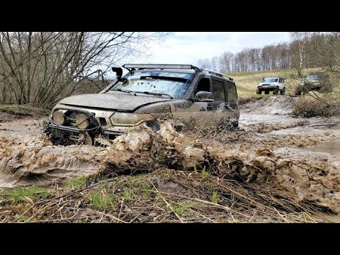 Видео: Оффроад рубилово 10 машин от 36 до 42 колес – Патриоты Хантер Лексус Врангель УАЗ 6х6 II ЧАСТЬ 1