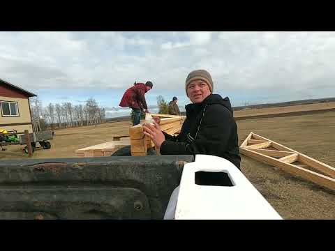 Видео: Едем на север и везём гараж