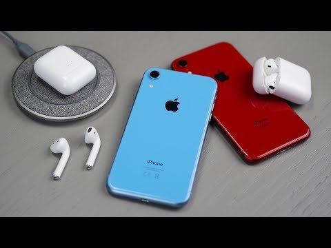 Видео: Распаковка AirPods 2 и сравнение с первыми - есть ли разница?