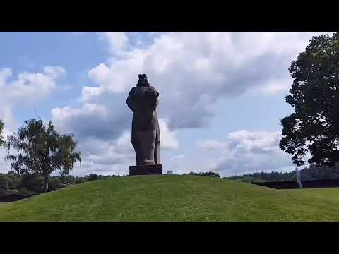 Видео: Переезд из Казахстана в Литву. Тусовка литовских пенсионеров)))) Курортный город Бирштонас.