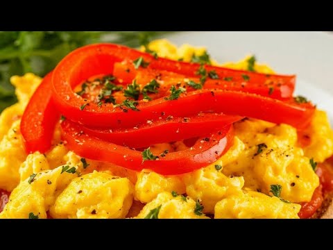 Видео: Яичница с болгарским перцем и копчёной колбасой
