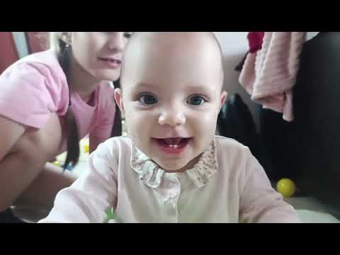 Видео: Малика 11 месяцев