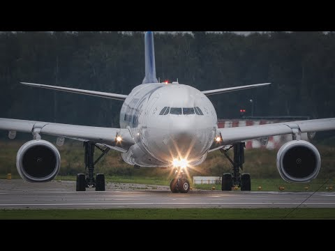 Видео: Опаздывающий Airbus A330-300 Egyptair. Руление и взлет из Домодедово
