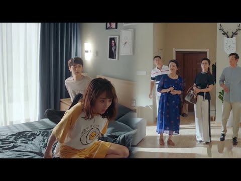 Видео: Вэйи впервые спал в постели с Момо и был пойман их родителями