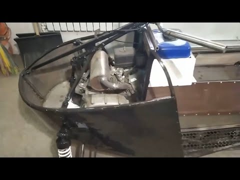 Видео: Самодельный снегоход с двигателем "Лифан" 6.5л.с (Часть 1)
