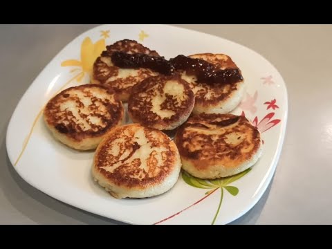 Видео: Сырники - самый простой рецепт! Проще уже нельзя! #БАТЯНАКУХНЕ #готовимпросто #готовимвкусно