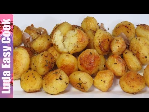 Видео: СЕКРЕТ ВКУСНОЙ КАРТОШКИ ВКУСНАЯ АРОМАТНАЯ запеченная картошка в духовке Люда Изи Кук Картофель