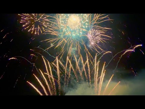 Видео: 🎆 Пироспектакъл -  EVERYTHING I DO / FEELING GOOD