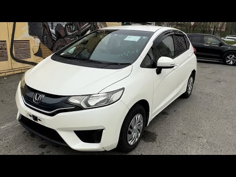 Видео: Honda Fit 2014 года за 735.000 рублей из Японии. Почему оценка 3,5 может быть лучше 4?