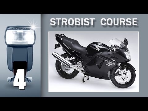 Видео: 04. Strobist Course. Фотографируем мотоцикл с одной вспышкой